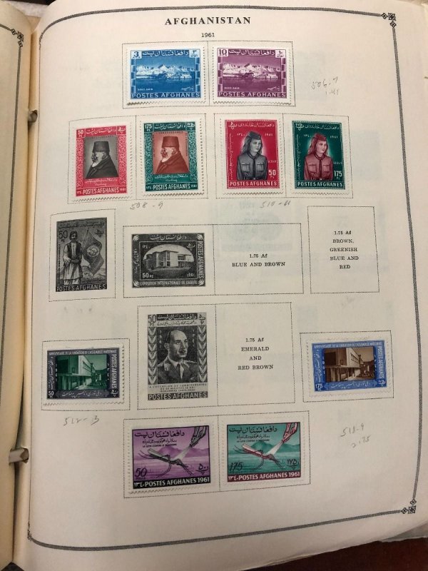 INTERNATIONAL COLLECTION – 1960-1965 ABU DHABI TO KUWAIT – 419201