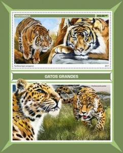 MOZAMBIQUE - 2017 - Big Cats - Perf Souv Sheet - MNH