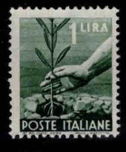 Italy Scott 468 MH*  stamp
