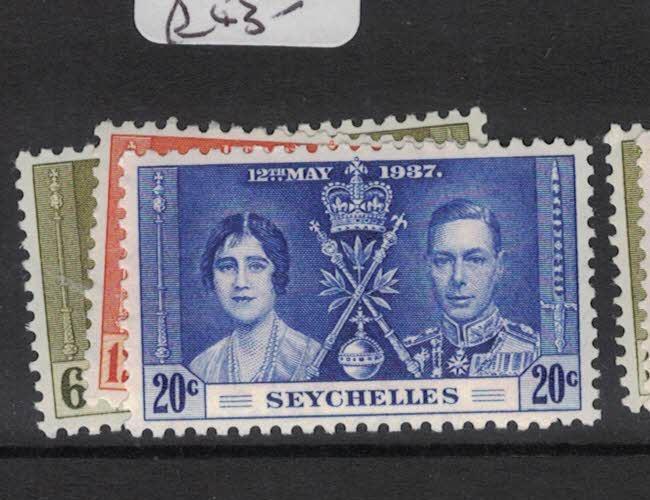 Seychelles Coronation SG 152-4 MNH (5dtf)