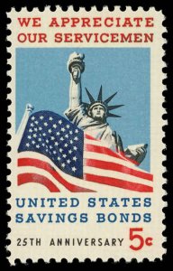 US Sc 1320 F-VF/MNH - 1966 5¢  Liberty & Old Glory