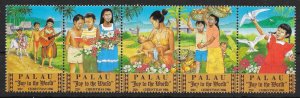 PALAU SG159/63 1986 CHRISTMAS STRIP MNH