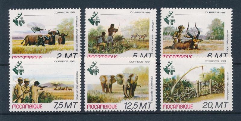 [60173] Mozambique 1981 Wild animals Hunting buffalo Elephants MLH