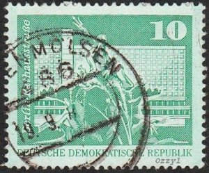 Germany DDR #1431 1973 10pf Green Neptune Fountain USED-Fine-NH