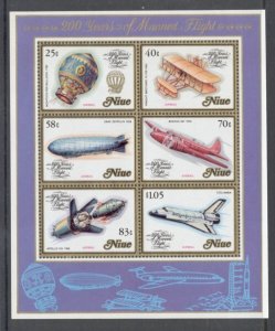 Niue Sc 394a 1983 Manned Flight Anniversary stamp sheet mint NH