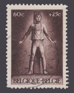 BELGIUM SEMI - POSTAL STAMP 1945. SCOTT # B401. USED.