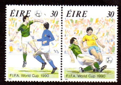 IRELAND 800a MNH PAIR SCV $4.00 BIN $2.40 SOCCER