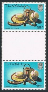 Tuvalu 186A gutter pair,MNH.Michel 221. Handicrafts 1984.Women's sun huts.