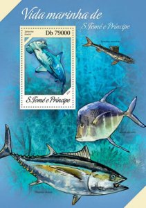 St Thomas - 2013 Dolphins-Whales Marine Life Stamp S/S ST13617b