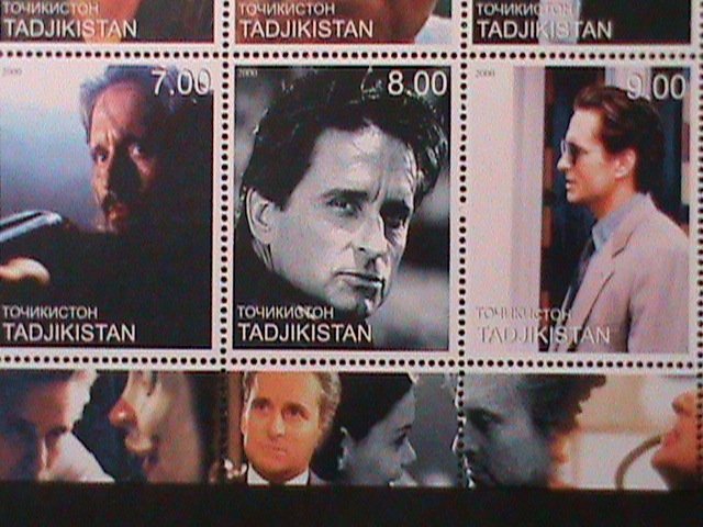 ​TAJIKISTAN-2000-FAMOUS MOVIE STAR-MICHAEL DOULAS MNH SHEET-VF HARD TO FIND