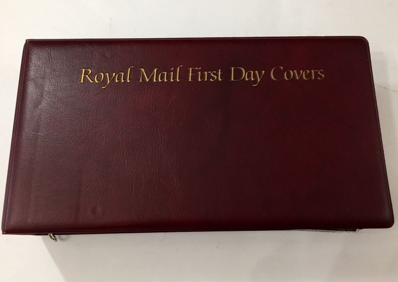 GB RM Album FDC Covers x 22 + Special Packs x 18 GM2865
