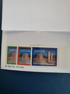 Stamps Kuwait Scott 1570-2 never hinged