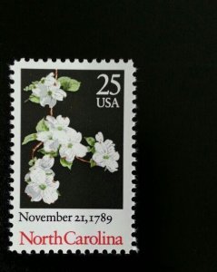 1989 25c North Carolina, Flowering Dogwood Scott 2347 Mint F/VF NH