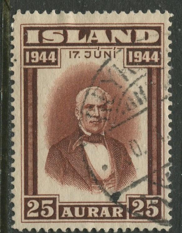 Iceland - Scott 241 - General Issue -1449 - VFU - Single 25a Stamp