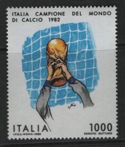 ITALY 1526 MNH ITALY WORLD CUP 1982