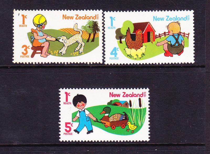 NEW ZEALAND 1975  HEALTH   SET 3 MNH  