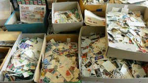 WORLD LOT 500+ stamps Mixed Old & Modern MNH MH Used(500+Items)