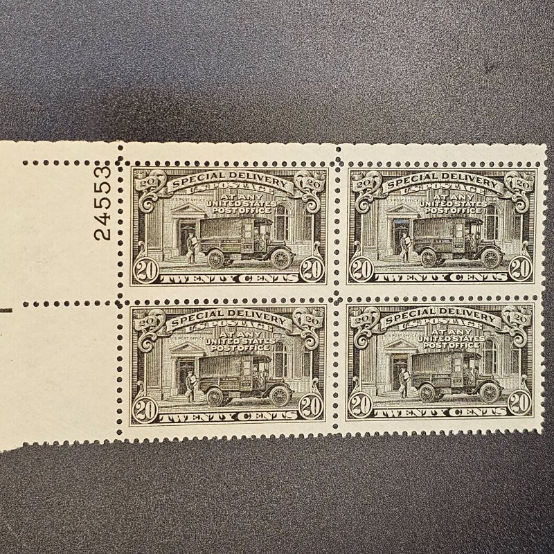 E14 Block of 4 Mint never hinged SCV 30.00