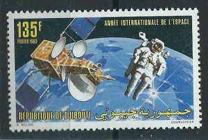 1992 Djibouti 573 Astronaut / Satellite