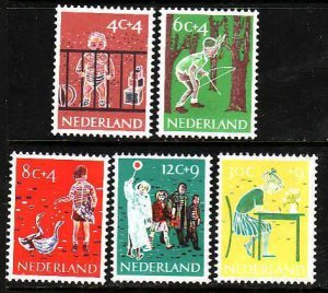 Netherlands-Sc#B336-40- id7-unused VLH semi-postal set-Birds-Geese-1959-