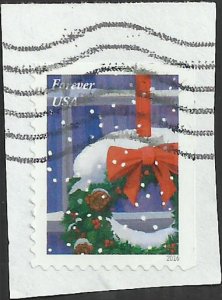 # 5146 Used Holiday Windows, Wreath