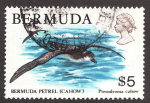 1978 Bermuda Sc #379 - $5 QEII & Petrel (Cahow) Sea Bird - Used stamp Cv$10