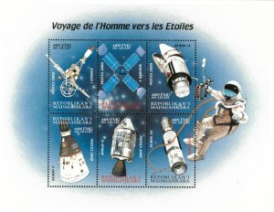 Madagascar 2000 - Journey To The Stars Astronaut - Sheet of 6 - Scott 1538 - MNH