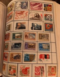 Master Global Stamp Album with 2589 stamps - See Scans and Description