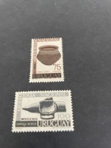 Uruguay sc C327,C328 MH