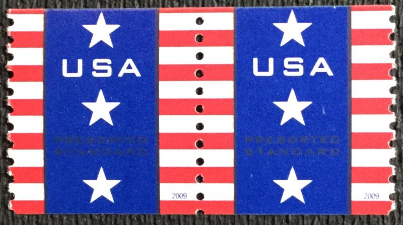 US #4385 MNH Coil Pair Patriotic Banner SCV $.40