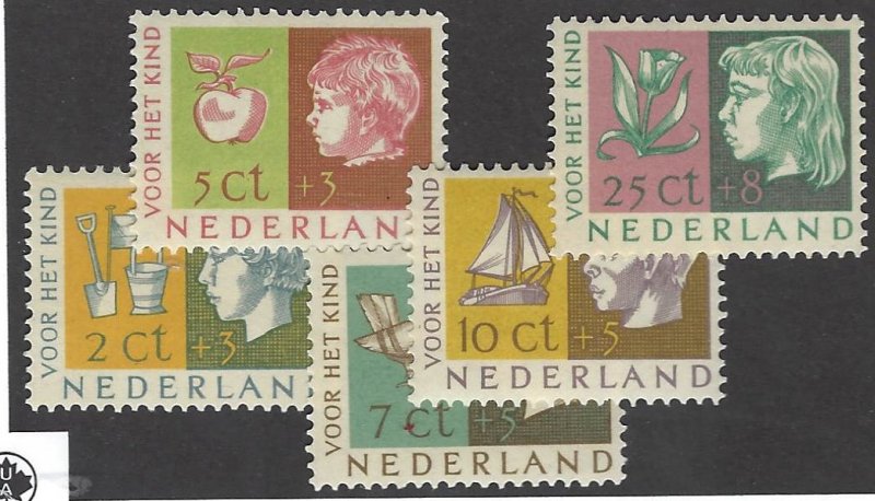 Netherlands SC B259-B263 Mint  F-VF SCV$20.50....Grab a look!