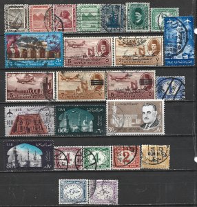 COLLECTION LOT 21690 EGYPT 25 STAMPS 1907+ CV+$26