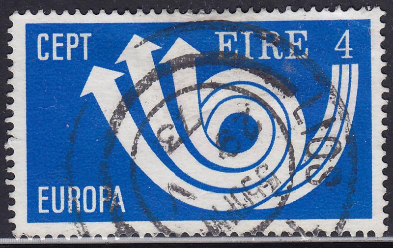 Ireland 329 Europa CEPT Post Horn & Arrows 1973