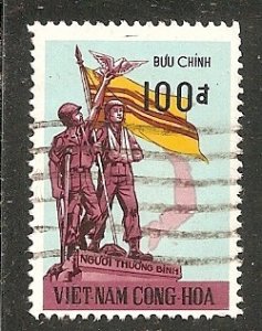 Viet Nam   Scott  438   Statue, Flag    Used