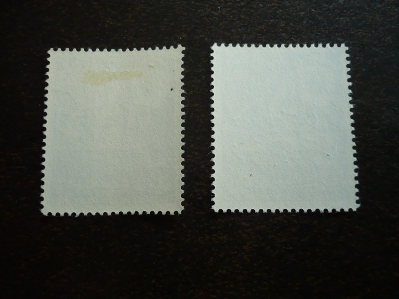 Stamps - Qatar - Scott# 32, 43 - Mint Hinged Part Set of 2 Stamps