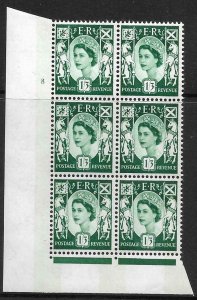 Sg XS25b 1/3 Scotland 2 x 8mm Violet Cyl 8 No Dot perf FL(I/E) UNMOUNTED MINT 