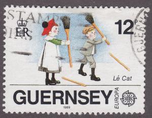 Guernsey 401  Tip cat (Le Cat) 1989