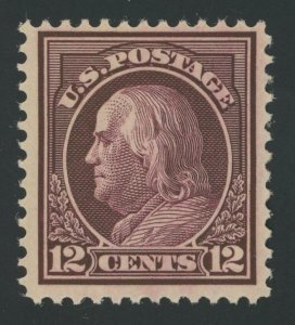 USA 417 - 12 cent Franklin perf 12 - F/VF Mint light hinged