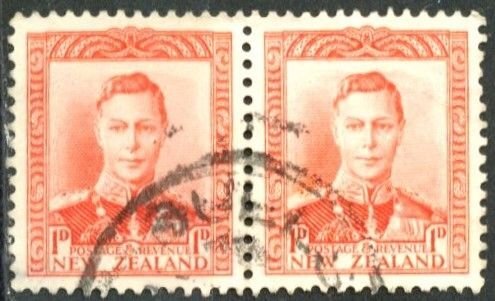 NEW ZEALAND - SC #227 - USED PAIR - 1938 - Item NEZE103