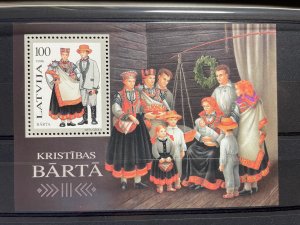(2248) LATVIA 1996 : Sc# 416 TRADITIONAL COSTUME BARTA - MNH VF S/S