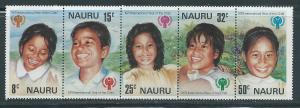 Nauru 205a 201-5 1979 IYC Child Year strip MNH