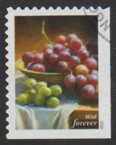 SC# 5489 - (55c) - Fruits and Vegetables: Red & Green Grapes, Used