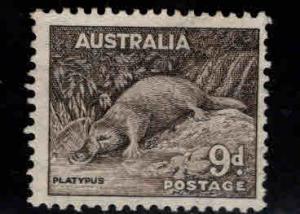 AUSTRALIA  Scott 174 MH* Platypus stamp