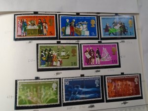 Great Britain  # 600-04/605-07/608-11/612-16/639-41  MNH