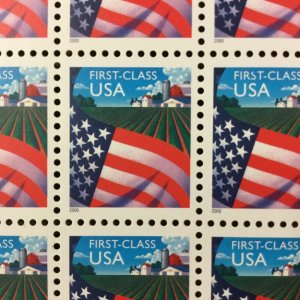 3448   Flag over Farm. MNH  (34¢) Non-demoninated  Sheet of 20.  Issued in 2000