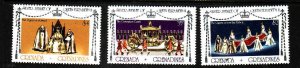 Grenada Grenadines-Sc#213-15-unused NH set-QEII-25th Coronation-1977-