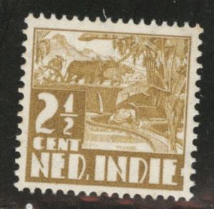 Netherlands Indies  Scott 166 MH* from 1934