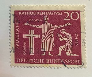 Germany 1962 Scott 850 used - 20pf,  Catholics Day,  Cross and two faithful
