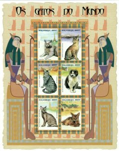 Mozambique 2000 - Cats of the World - Sheet of 6 Stamps - Scott #1345 - MNH