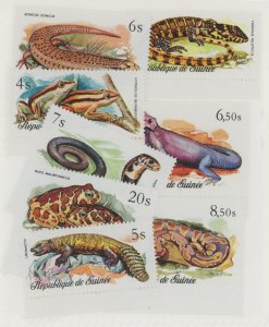 Guinea 744-51 * mint NH reptile snake (2107 313)